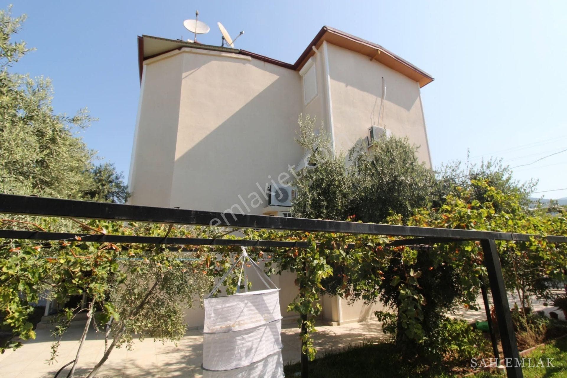 Detached 3+1 villa with garden, 200 m from the sea, in Akbük — photo 8