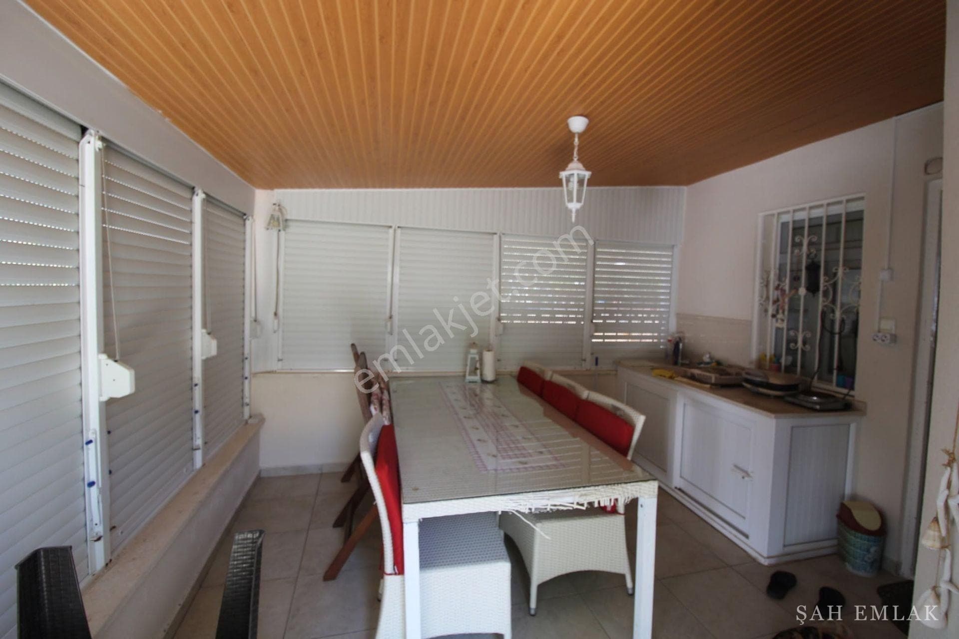 Detached 3+1 villa with garden, 200 m from the sea, in Akbük — photo 27