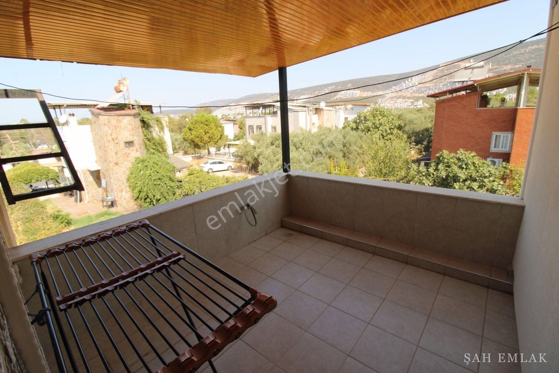Detached 3+1 villa with garden, 200 m from the sea, in Akbük — photo 32