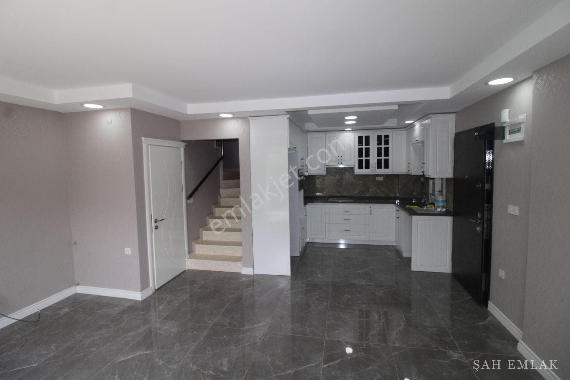 3+1 corner villa with garden and open kitchen in Altınkum — photo 14