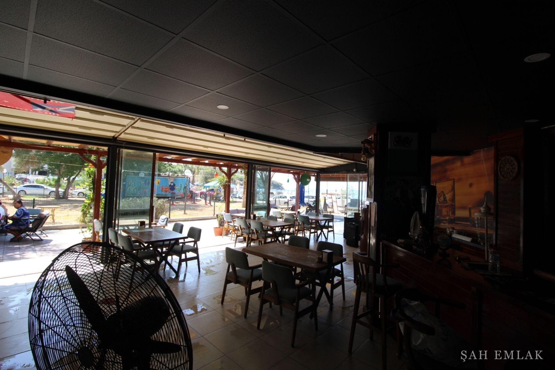 Altınkum'da denize 30 m mesafede 180 m² restoran, kafe ve bar — fotoğraf 14