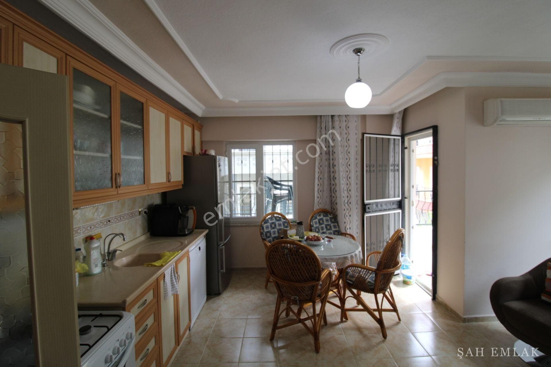 3+1-Wohnung teilmöbliert mit offener Küche, 350 m zum Meer, Altınkum — Foto 15