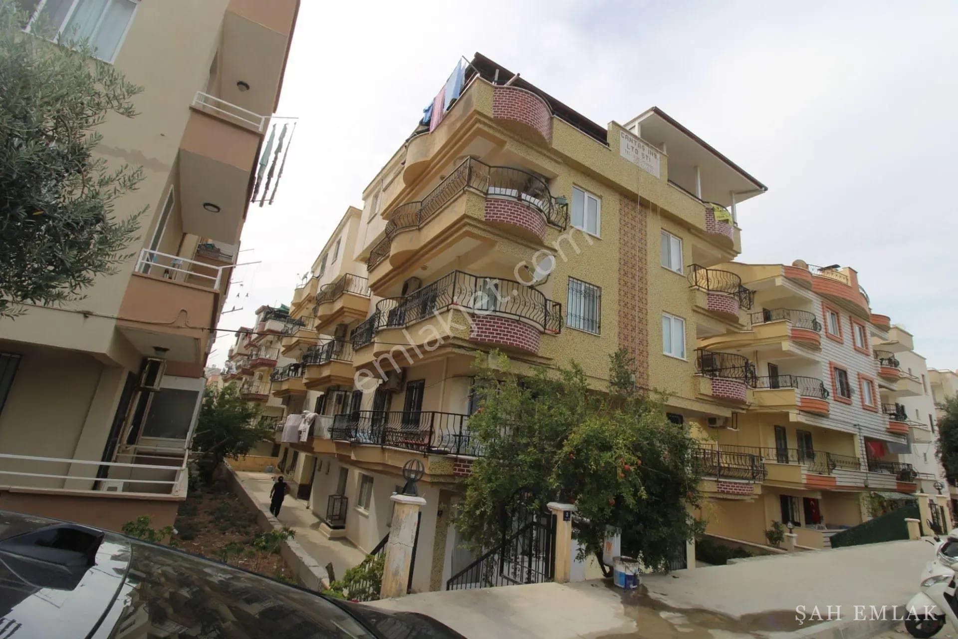 Altınkum'da denize 350 m, açık mutfaklı 3+1 kısmen eşyalı daire — fotoğraf 2