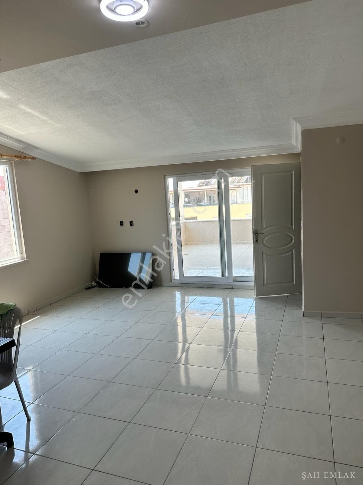 3+1 Dachgeschoss-Duplexwohnung an der Ege Caddesi, Efeler — Foto 19