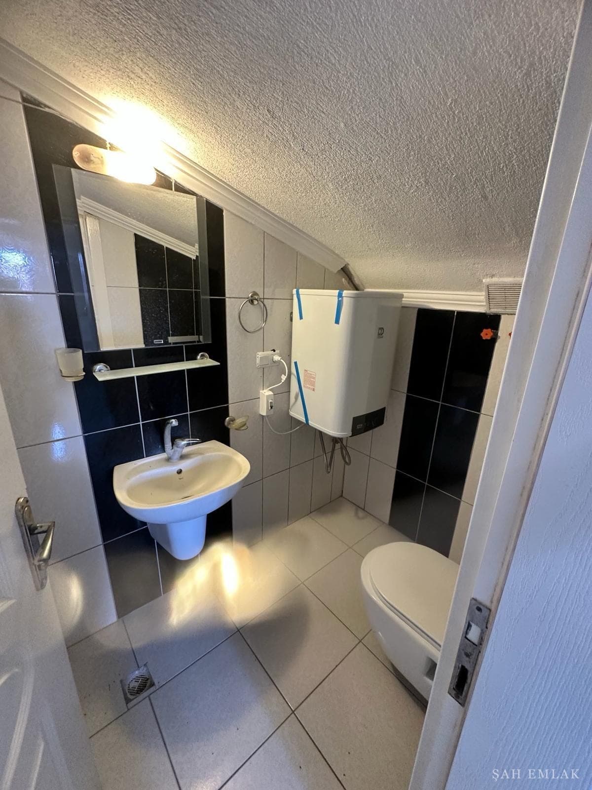 Efeler Ege Caddesi üzerinde 3+1 çatı dubleks daire — fotoğraf 20