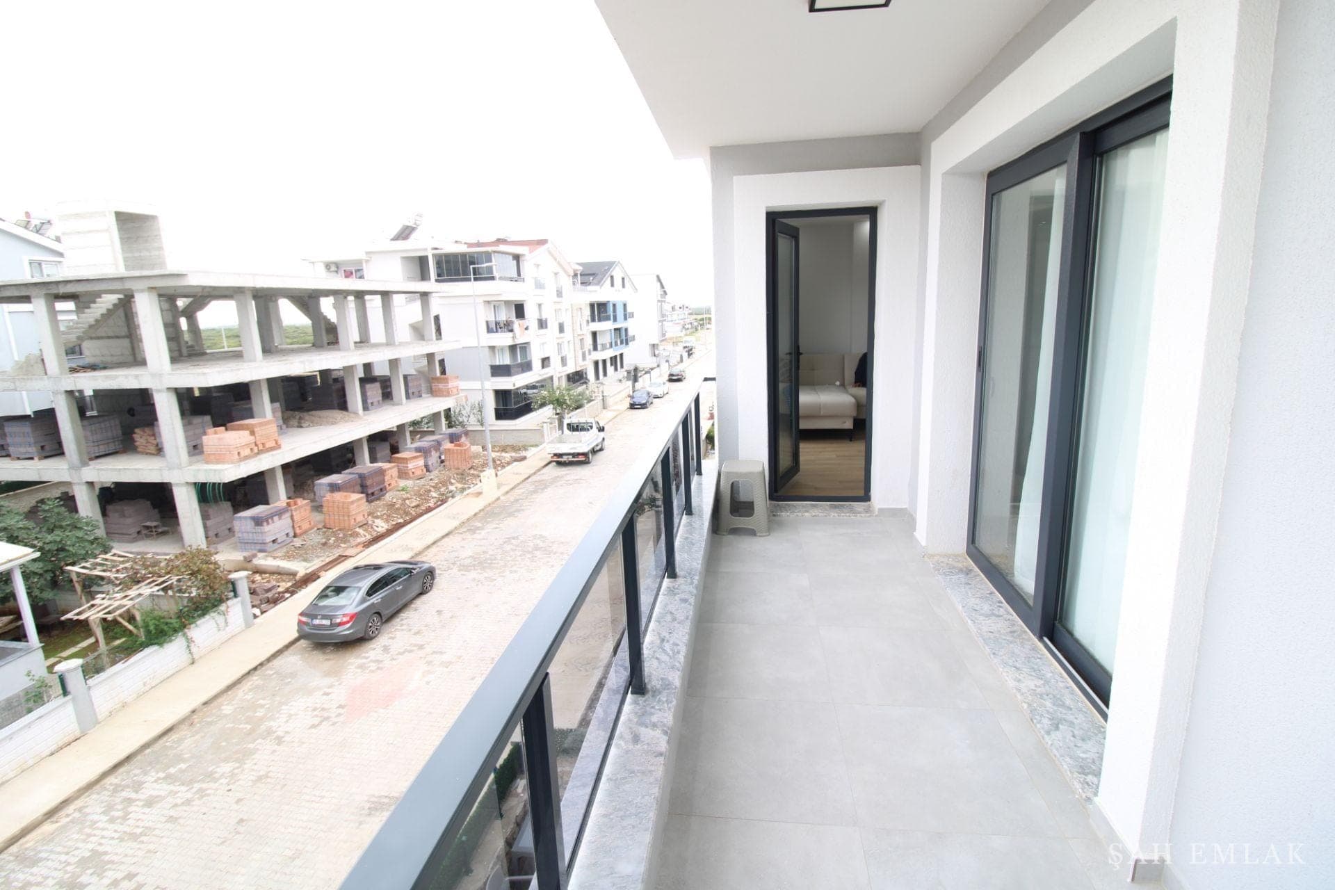 Efeler'de sıfır asansörlü binada 2+1 eşyalı daire — fotoğraf 18