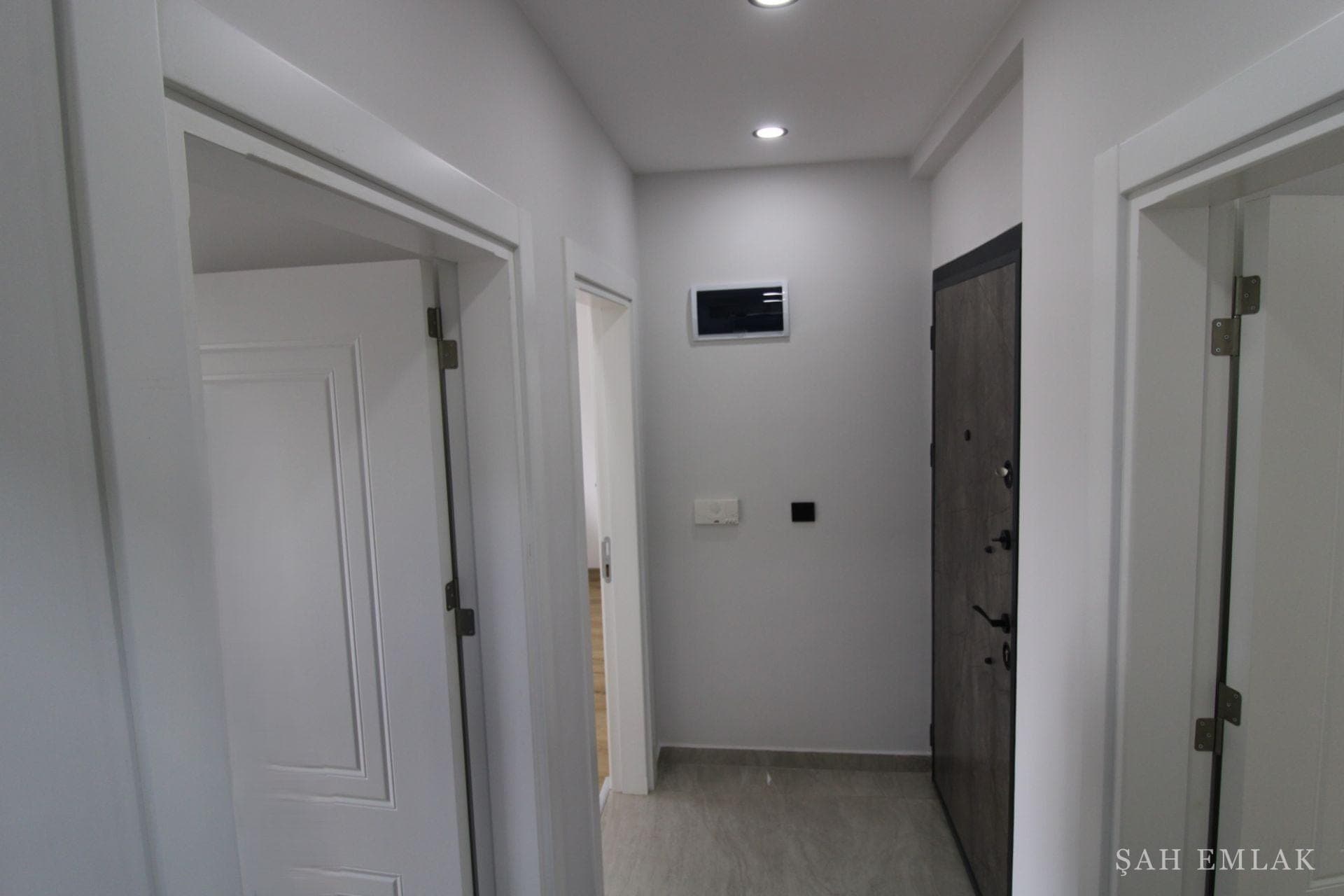 Efeler'de sıfır asansörlü binada 2+1 eşyalı daire — fotoğraf 5