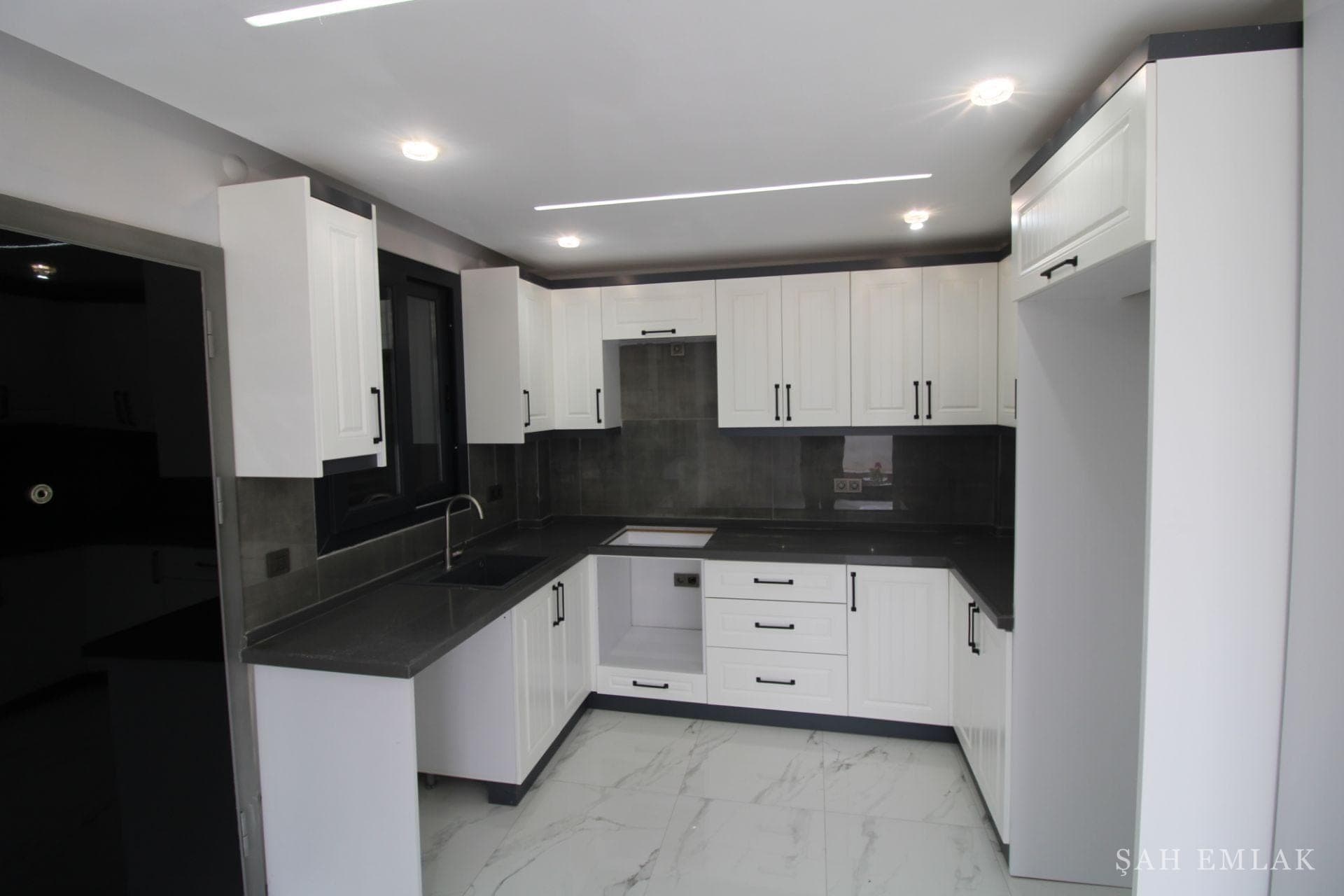 Hisar'da satılık 3+1 bitişik nizam villa, oturuma hazır — fotoğraf 9
