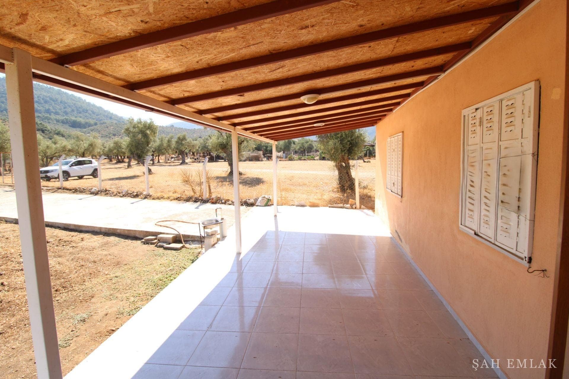 Pınarcık'ta 2.551 m² zeytinlik arsa içinde 1+1 müstakil ev — fotoğraf 8