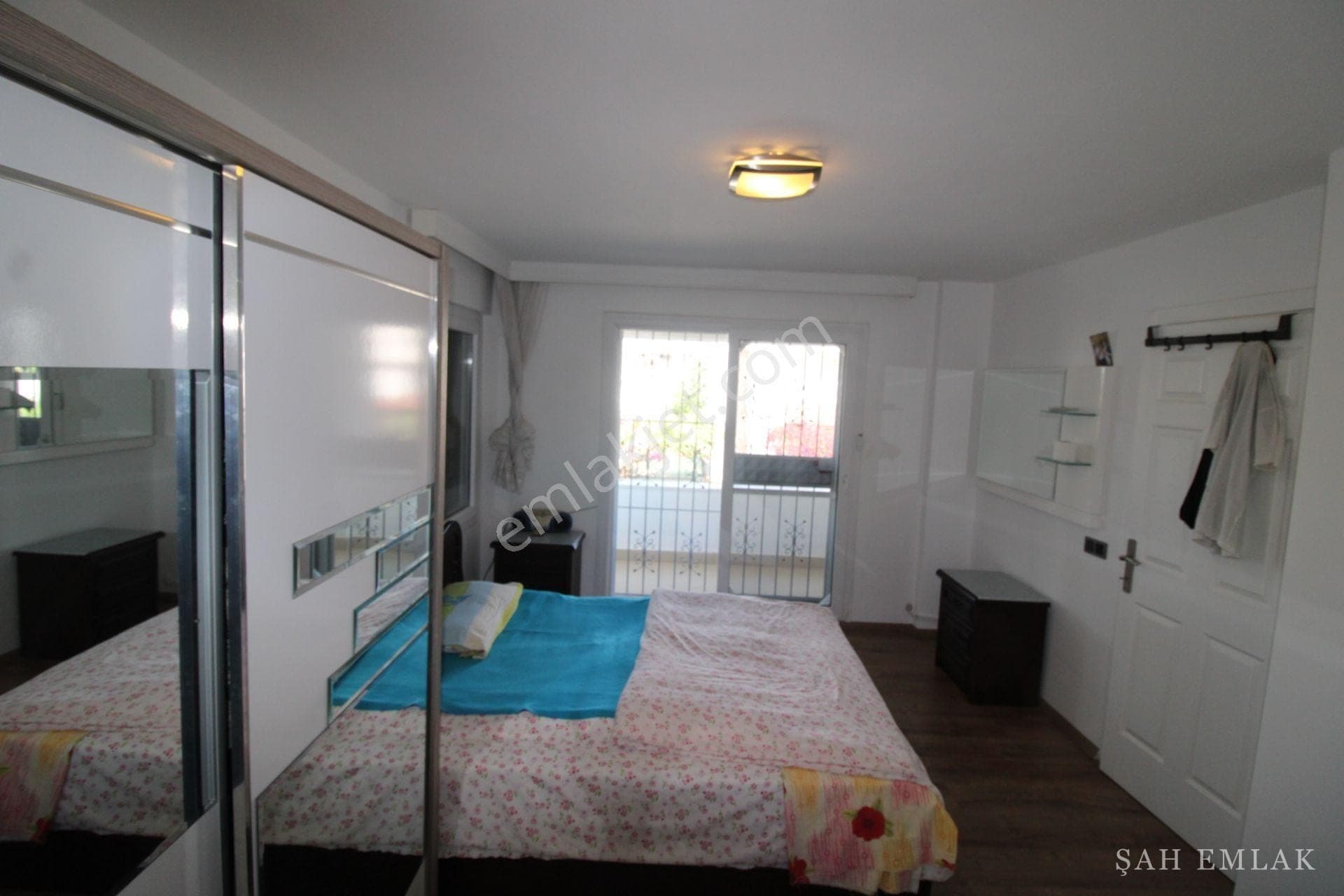 6+1 freistehende Villa in der Yeşilkent-Anlage, 100 m zum Meer — Foto 7