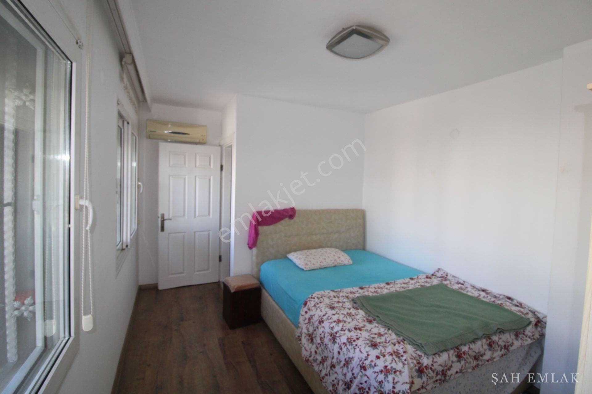 6+1 freistehende Villa in der Yeşilkent-Anlage, 100 m zum Meer — Foto 13