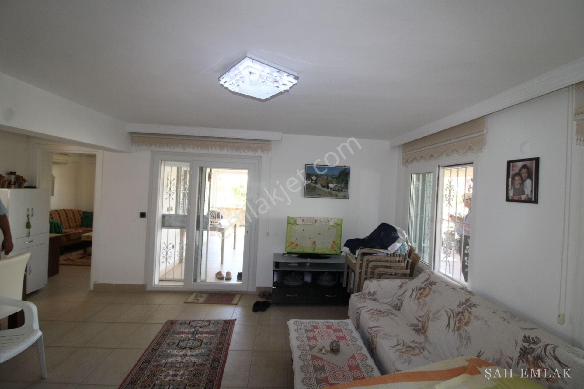 6+1 freistehende Villa in der Yeşilkent-Anlage, 100 m zum Meer — Foto 20