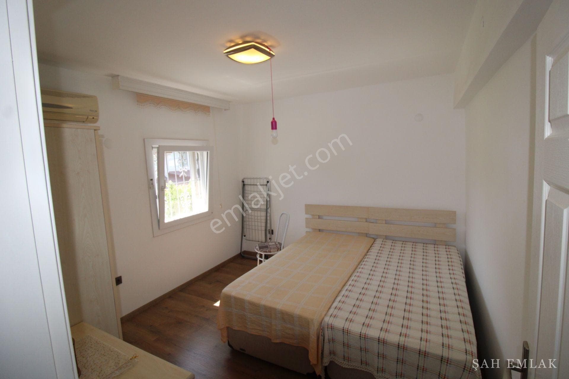 6+1 freistehende Villa in der Yeşilkent-Anlage, 100 m zum Meer — Foto 33
