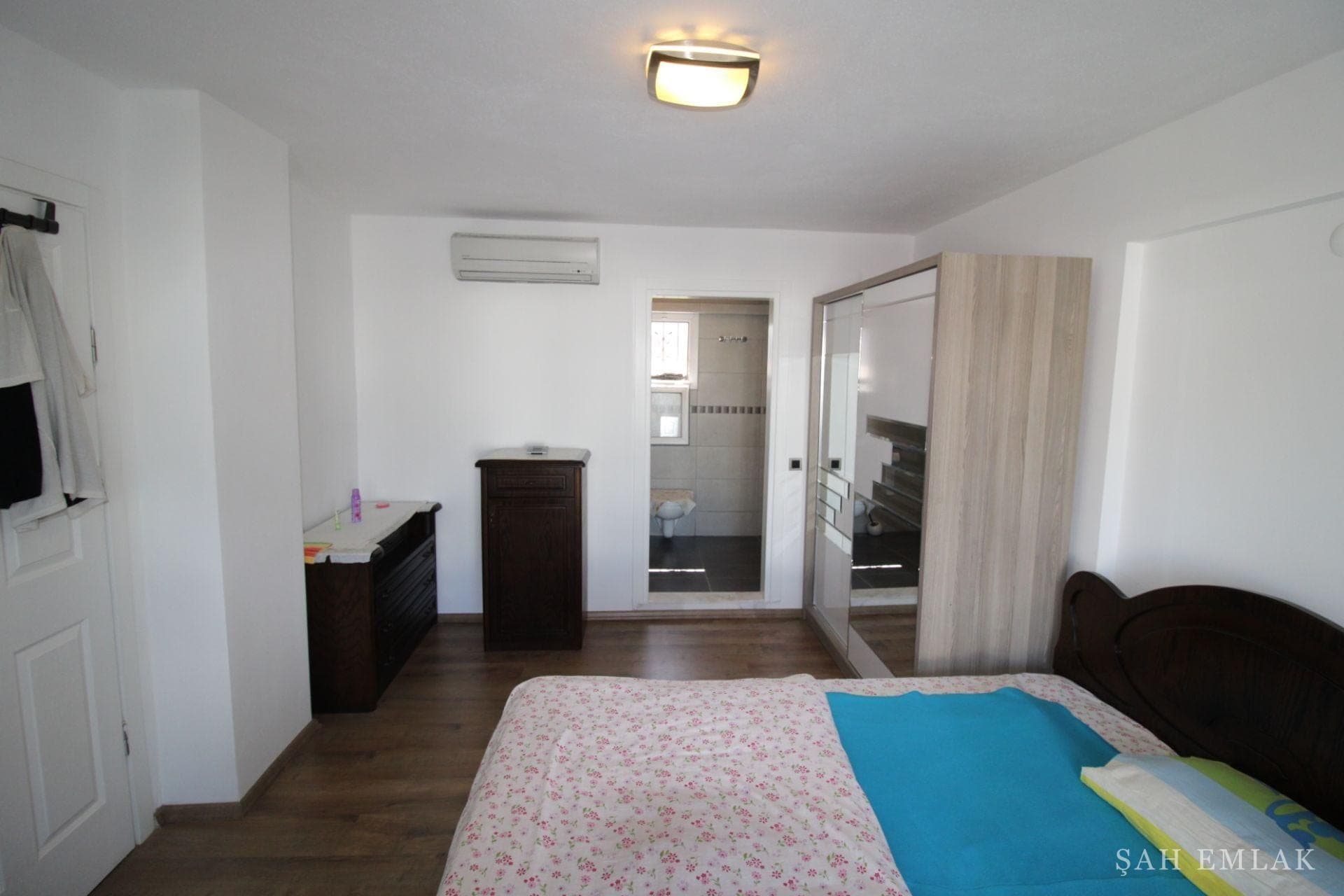 Yeşilkent Sitesi'nde denize 100 metre, 6+1 müstakil villa — fotoğraf 6