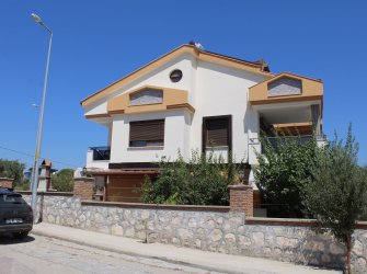 aydın didim altınkum havuzlu site içinde 4+1 müstakil villa