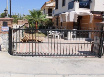 aydın didim altınkum havuzlu site içinde 4+1 müstakil villa