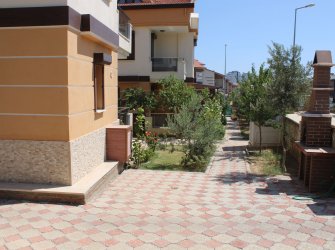 aydın didim altınkum havuzlu site içinde 4+1 müstakil villa
