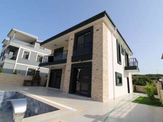 DİDİM SATILIK 5+1 AYRI MUTFAK MÜSTAKİL VİLLA 330 M2 ARSA İÇİNDE
