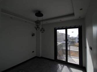 DİDİM SATILIK 5+1 AYRI MUTFAK MÜSTAKİL VİLLA 330 M2 ARSA İÇİNDE